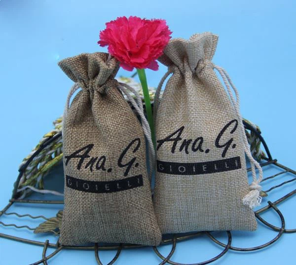 Por atacado Fashional Design juta saco/pequeno tecido Drawstring lembrancinhas para joias